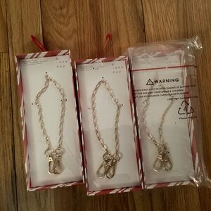 3 A New Day phone wristlet attachment